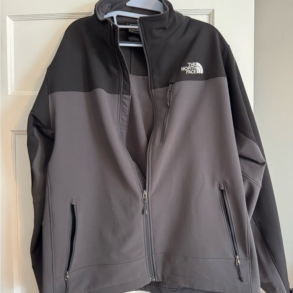 The North Face Men's Two-Tone Performance Jacket